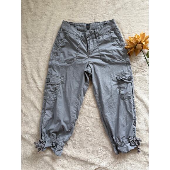 JAG Gray Cargo Capri Pants Relaxed Fit Size 2 - Picture 1 of 9